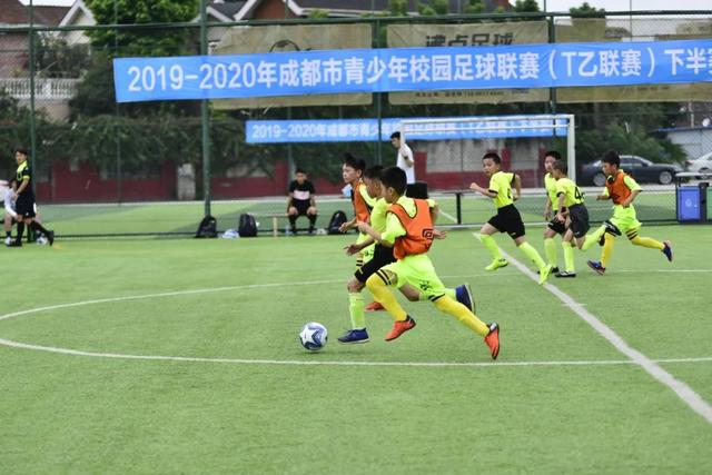 斯洛特倾向于重返欧洲俱乐部执教，国家队机会仍在考虑中
